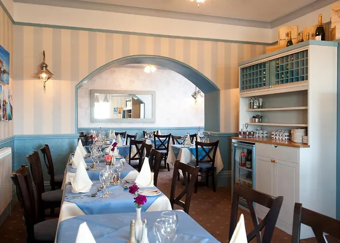 Hotel Pontac House 3*