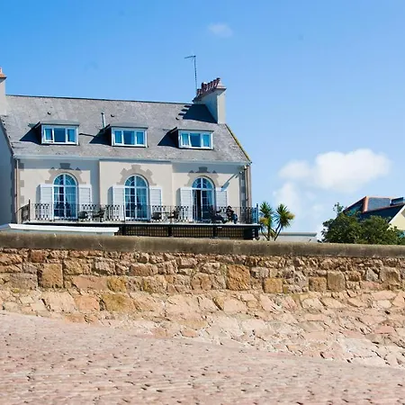 Pontac House Saint Clement