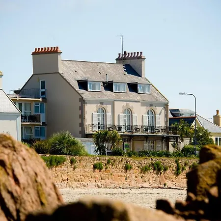 Pontac House Saint Clement