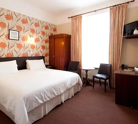 מלון Pontac House 3*