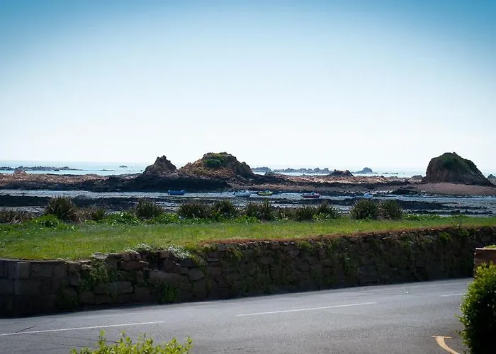 מלון Pontac House Saint Clement